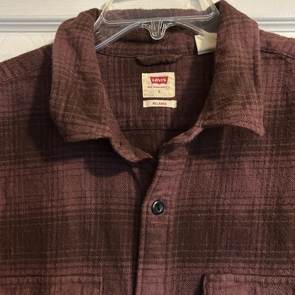 Levi’s men’s maroon plaid long sleeve button down flannel shirt size large - Picture 2 of 8